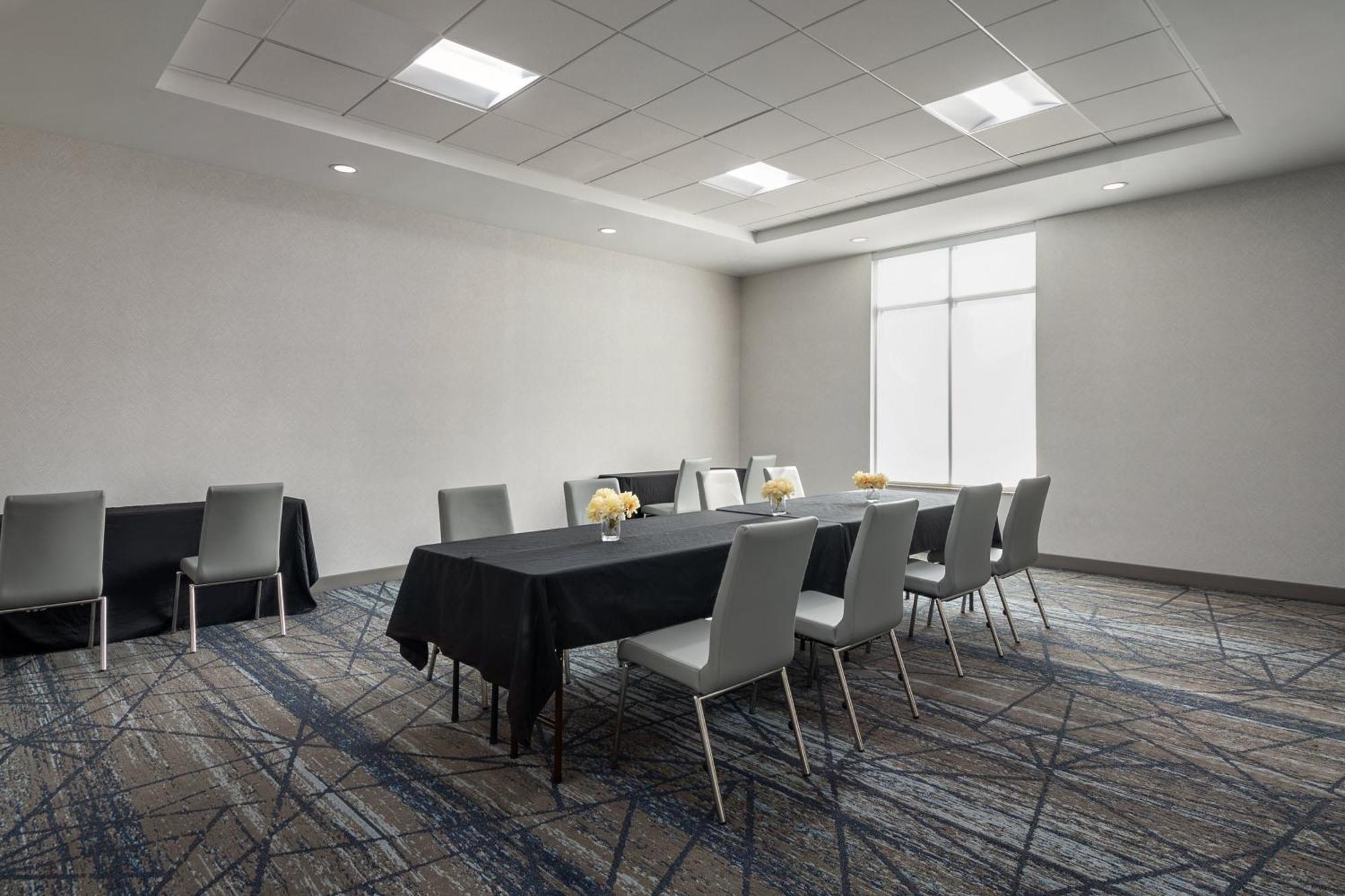 Holiday Inn Express Richmond By Ihg Dış mekan fotoğraf