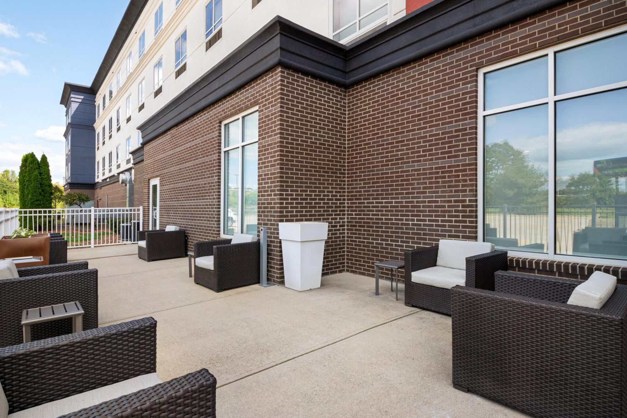 Holiday Inn Express Richmond By Ihg Dış mekan fotoğraf