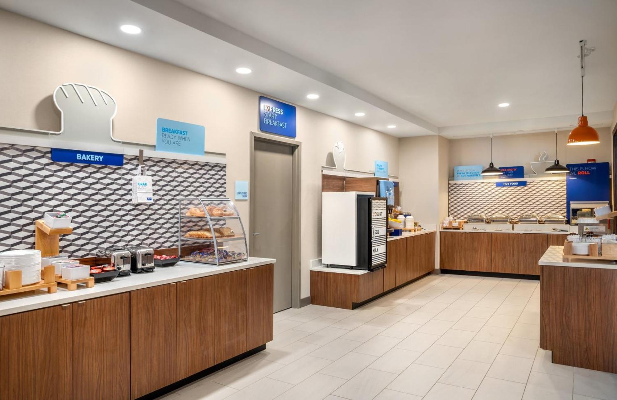 Holiday Inn Express Richmond By Ihg Dış mekan fotoğraf